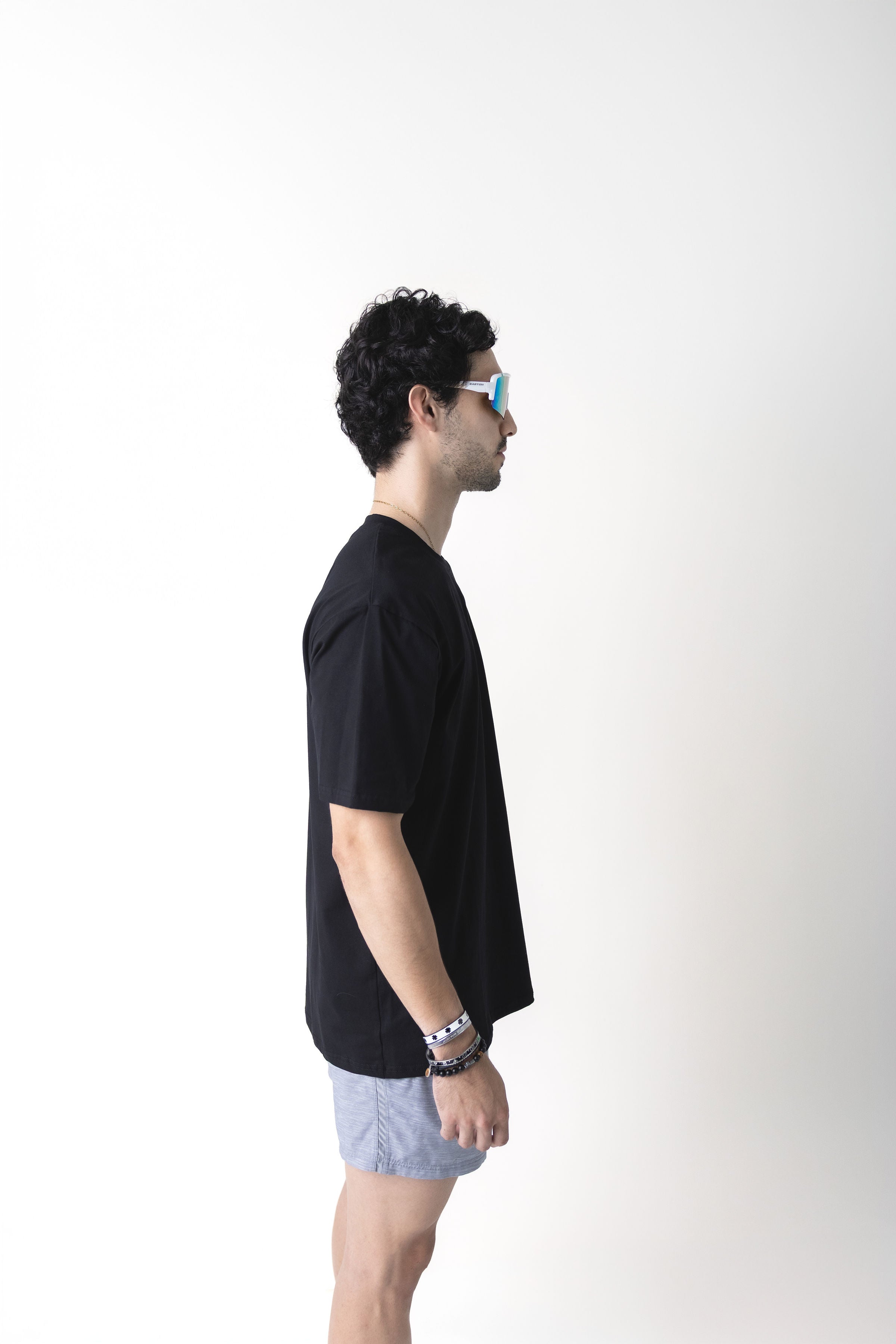 Playera Semi Oversize Negra 95% Algodón, 5% Elastano